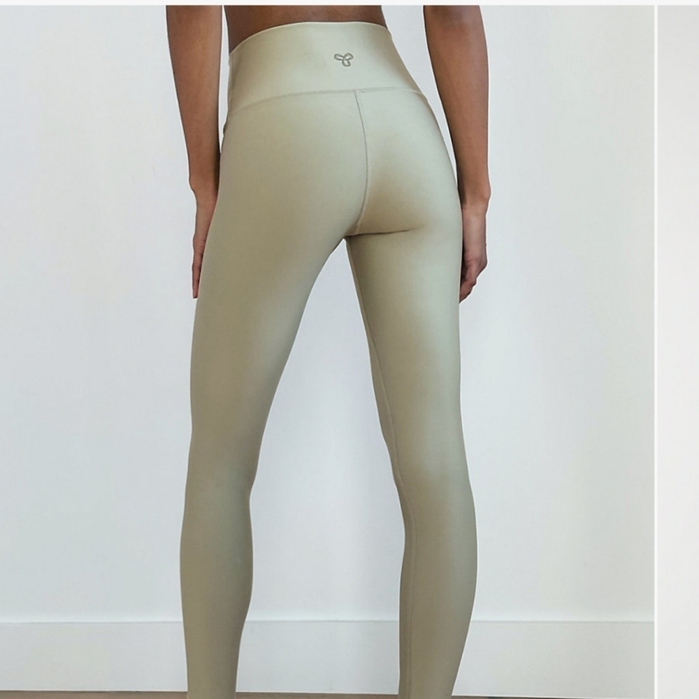TNA Hi-Rise Leggings